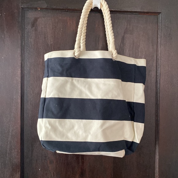 EUC Ralph Lauren navy and cream tote bag - Picture 5 of 5